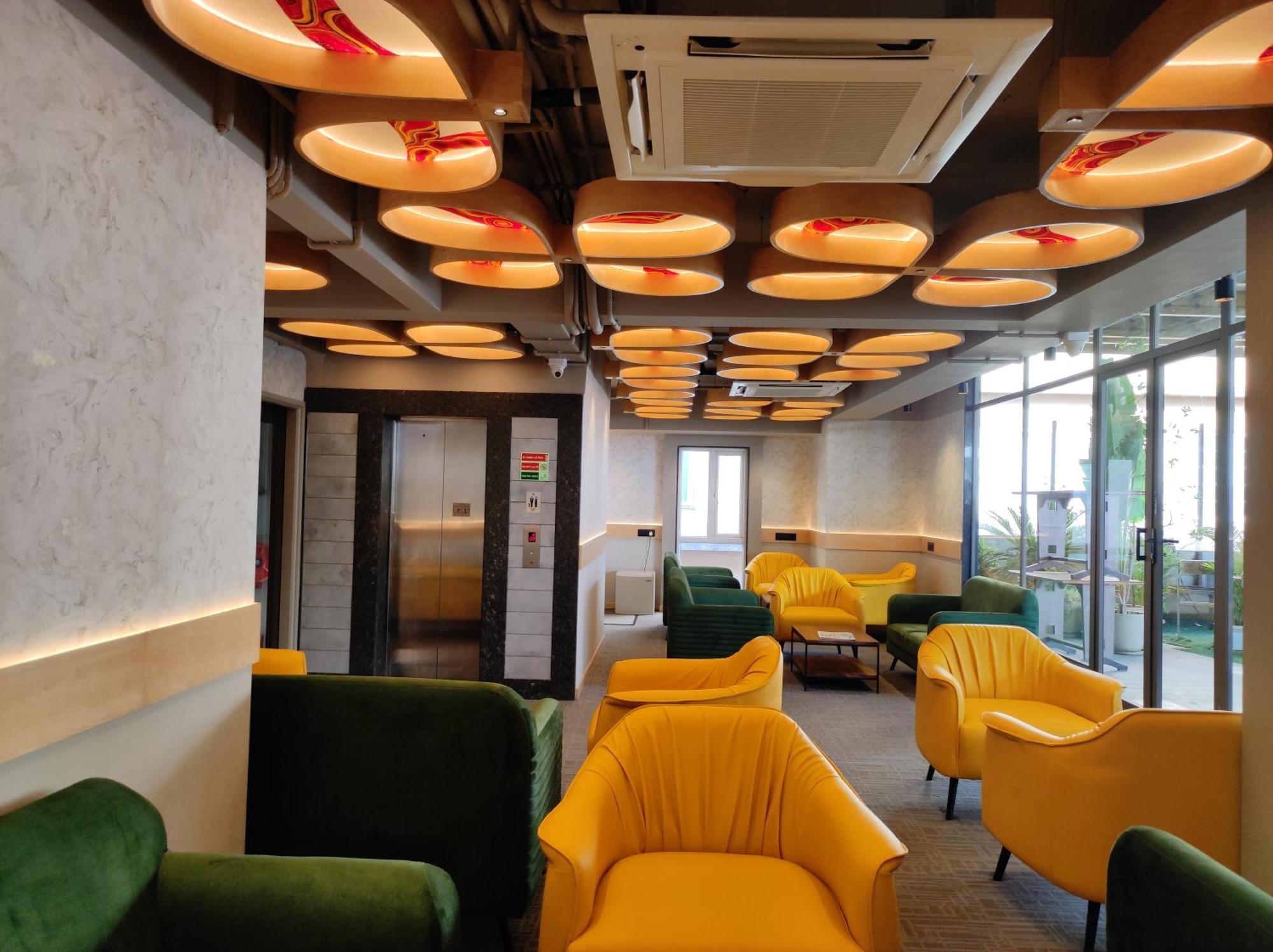Hotel Sifat International Surat Exterior photo